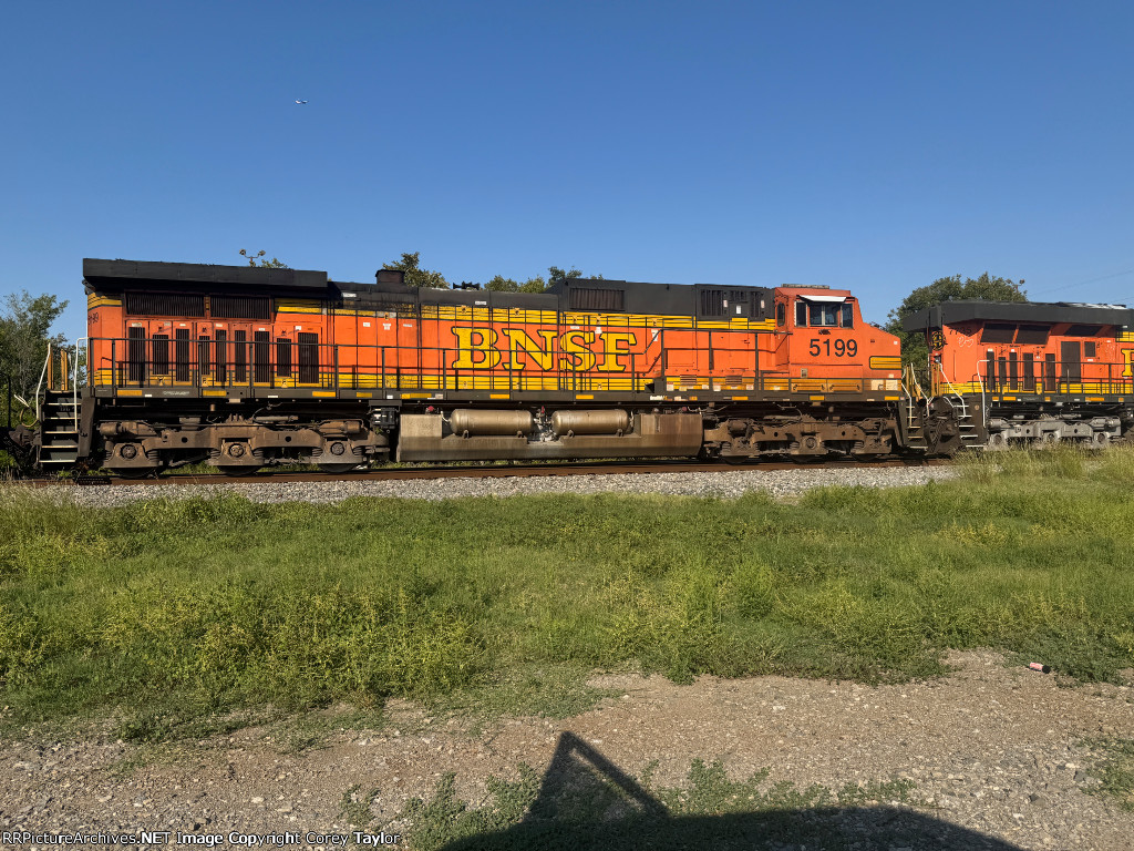 BNSF 5199